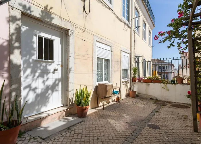 Experience Like A Local Lisbon