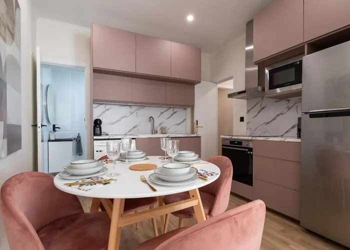 Experience Like A Local Lisbon