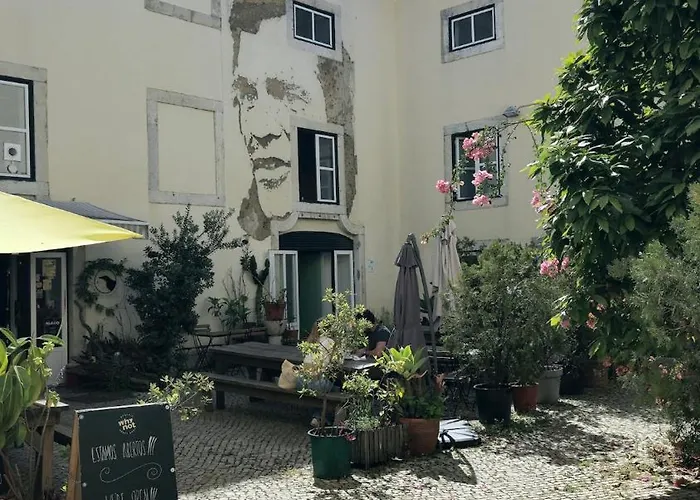 Apartment Experience Like A Local Lissabon